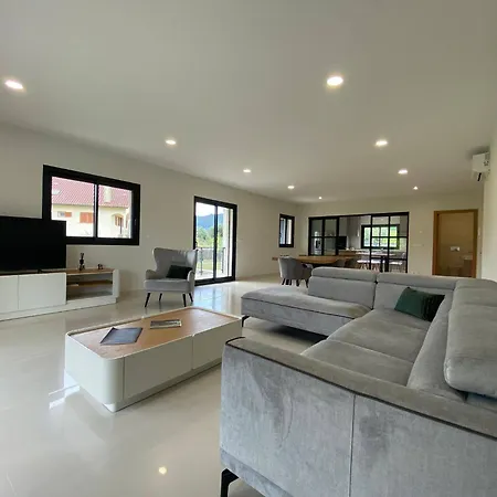 Nogueira House - Piscina E Luxo فيلة