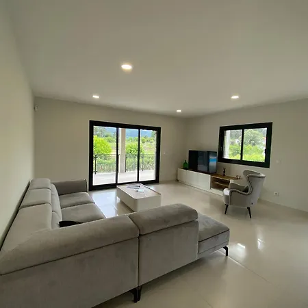 Nogueira House - Piscina E Luxo