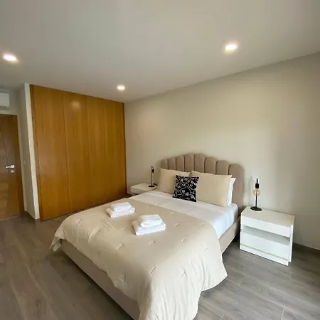 Nogueira House - Piscina E Luxo بونتي دي ليما