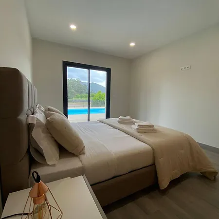 Nogueira House - Piscina E Luxo * بونتي دي ليما