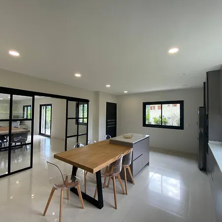 Nogueira House - Piscina E Luxo ヴィラ *