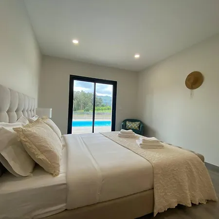 Nogueira House - Piscina E Luxo بونتي دي ليما