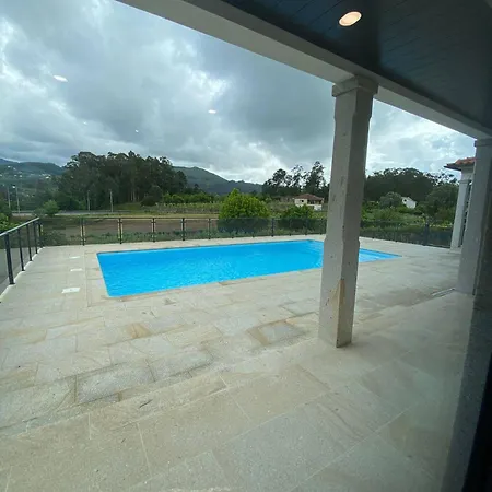 Nogueira House - Piscina E Luxo * ポンテ・デ・リマ